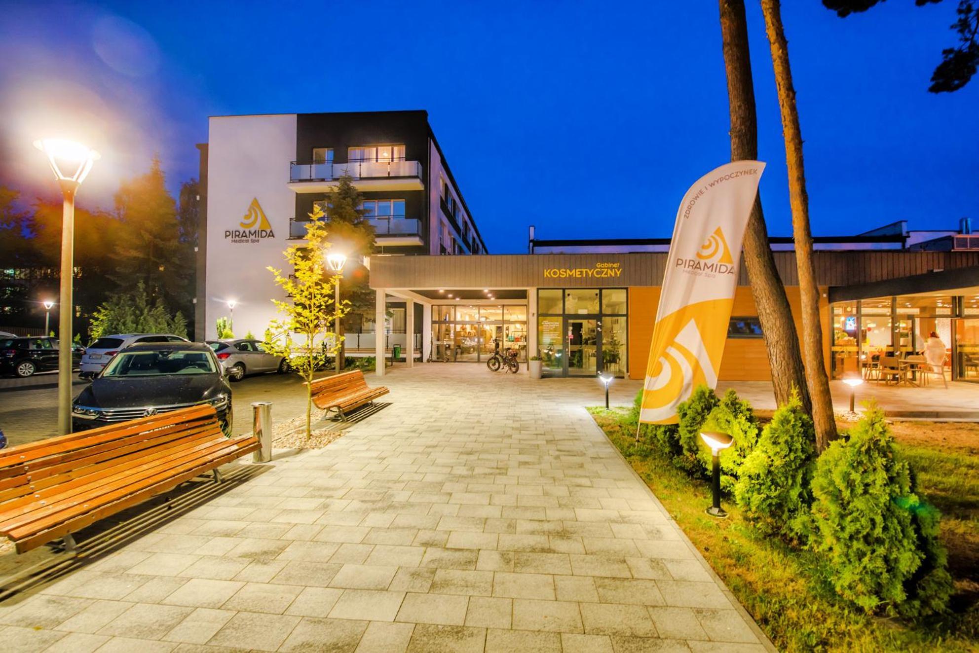 Piramida Medical Spa ムジェジノ エクステリア 写真