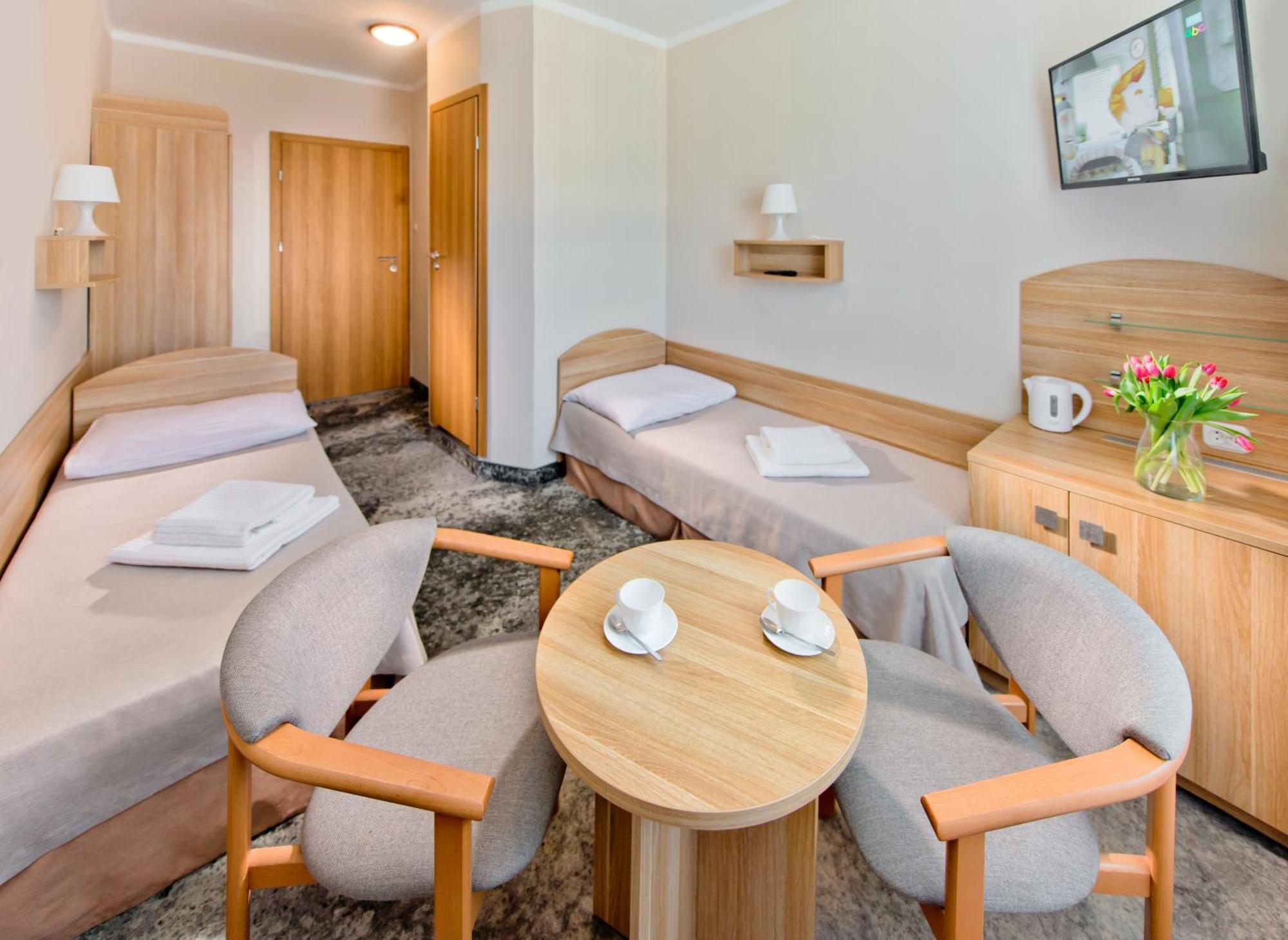 Piramida Medical Spa ムジェジノ エクステリア 写真